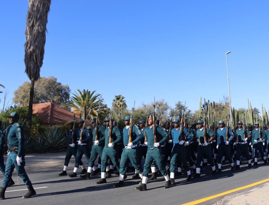 Aapolisi aape yoondholongo 270 ye shi fulula ko 