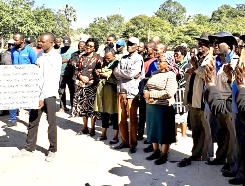Oshikango gravel road 2 Community loses patience on Oshikango-Ondobe gravel road