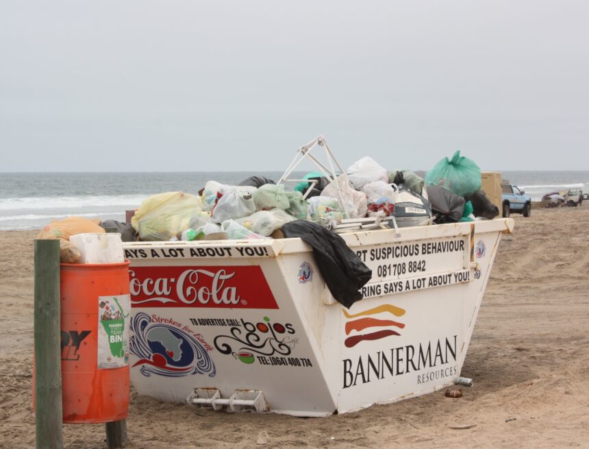 NM20160103001.jpg Namibians called to end plastic pollution