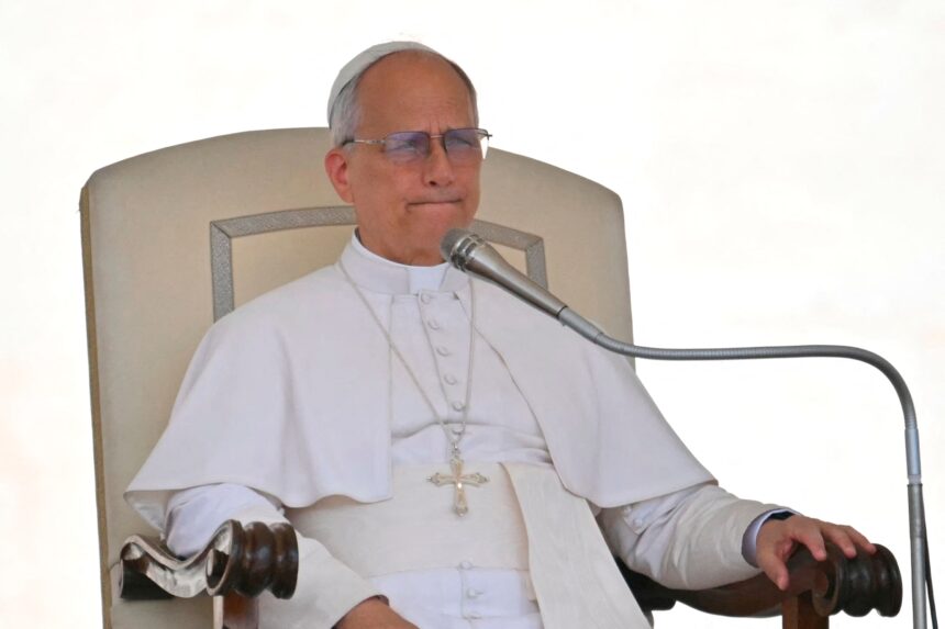 Pope urges leaders not to leave poor behind 