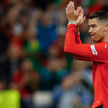 Ronaldo targets more records as Juve close in on title