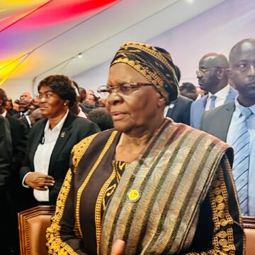 President pushes trade bill to boost business 