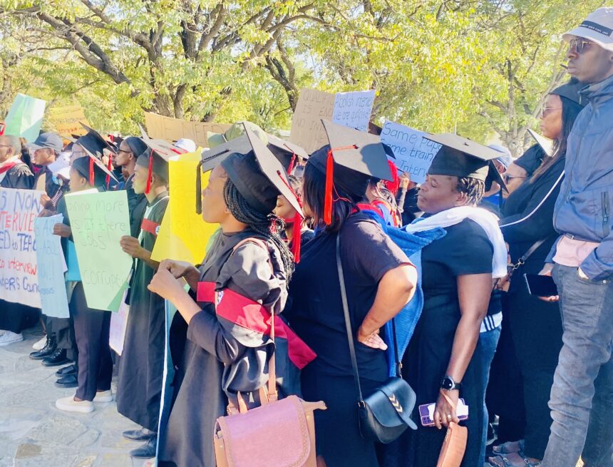 Unemployment protest Unemployed teachers drop demands at govt’s door … ‘stop education entries for five years’