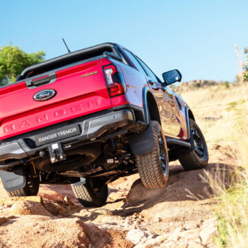 Mastering essential skills of off-road driving 
