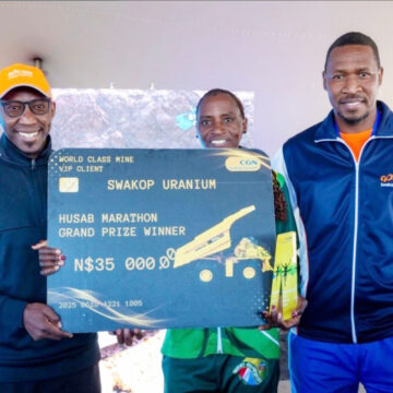 Armas, Simon triumph at Husab Marathon