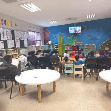 Kamishibai reading at community library in Mondesa 