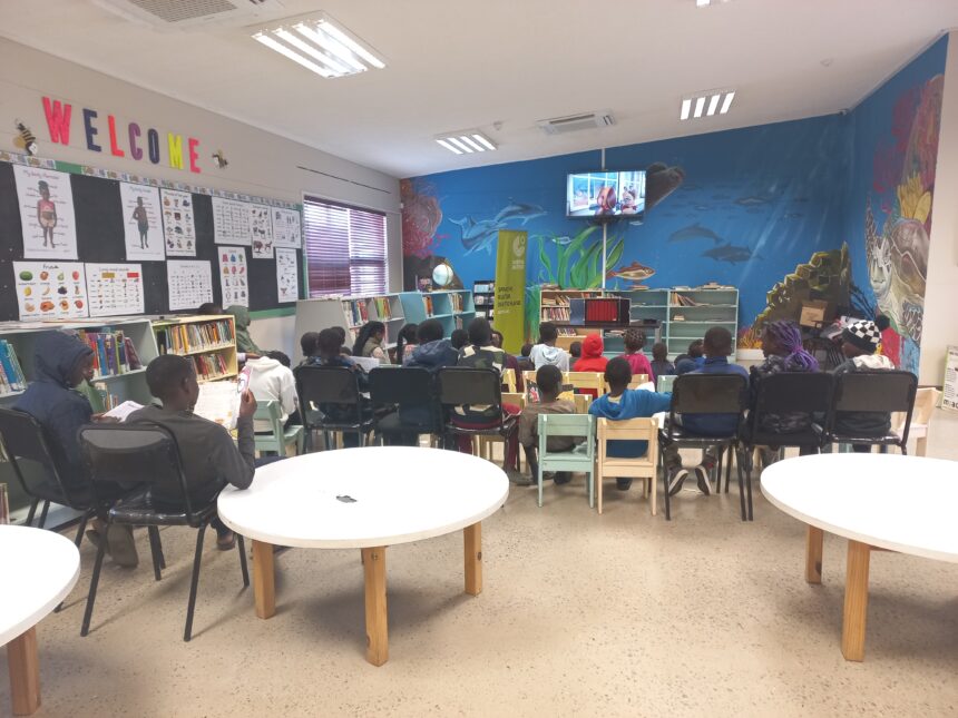 Kamishibai reading at community library in Mondesa 