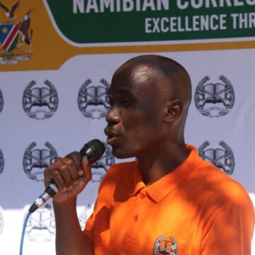 Ovanadolongo ve lihanena eefikola monooli okukandeka oimbuluma 