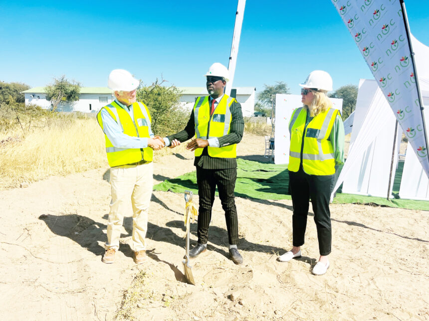 Ongwedivas ge N$15 miljuns di ǁkhāsiba !khōǂgā hâ !numis sentersa nî h 