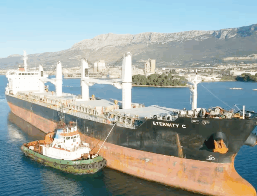 Five crew rescued from ship attacked in Red Sea