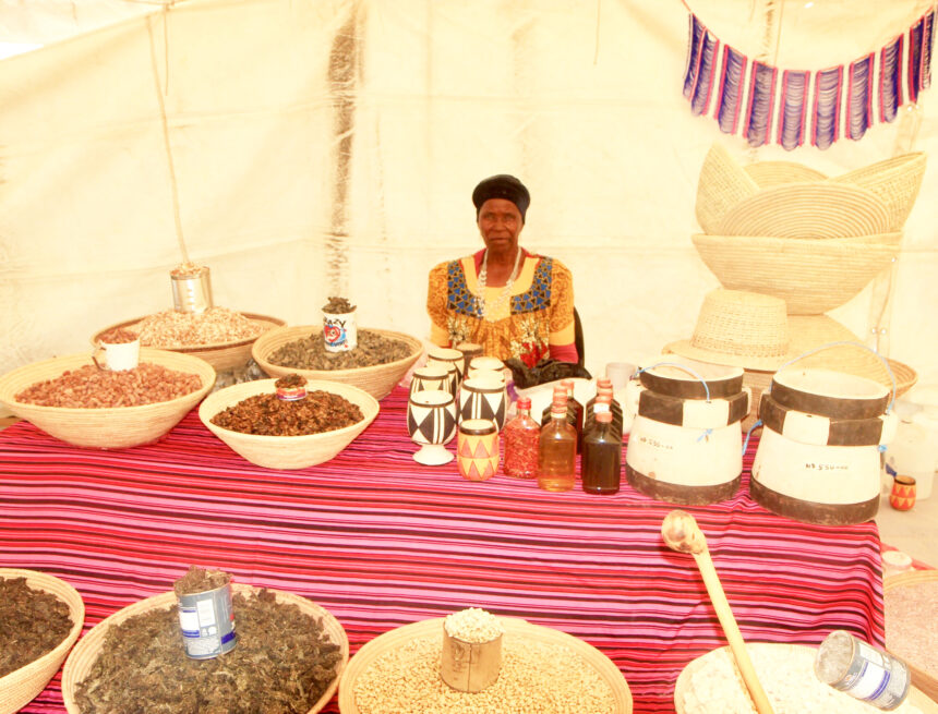 tradition Iikulya yopamithingululwakalo apehe mpoka kiipindi kOndangwa