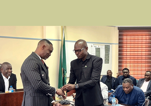 keys-govornor-Oshana Iipinge a uvaneka ombili nelongelokumwe moshitopolwa