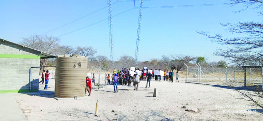 Makwengo babatamisebezi kwa Ndoro