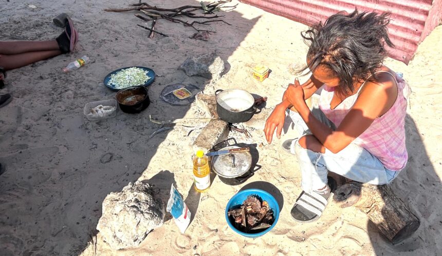 San Community 2 Taya lumbu shokadhila …omandjandja nomalakusha goohi ogo omweelelo gwakehesiku