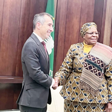 Spain Braziliab tsî Spain hâkha ge Namibiab enerxi!âba ra ǂkhâ!nâ