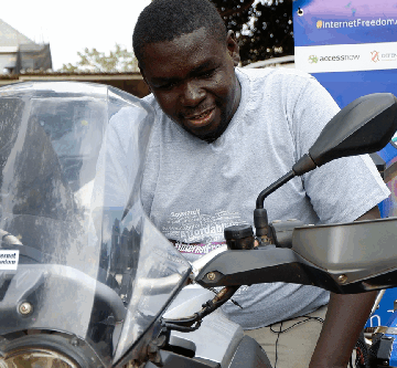 Andrew-Gole- Gole arrives in Windhoek after riding solo