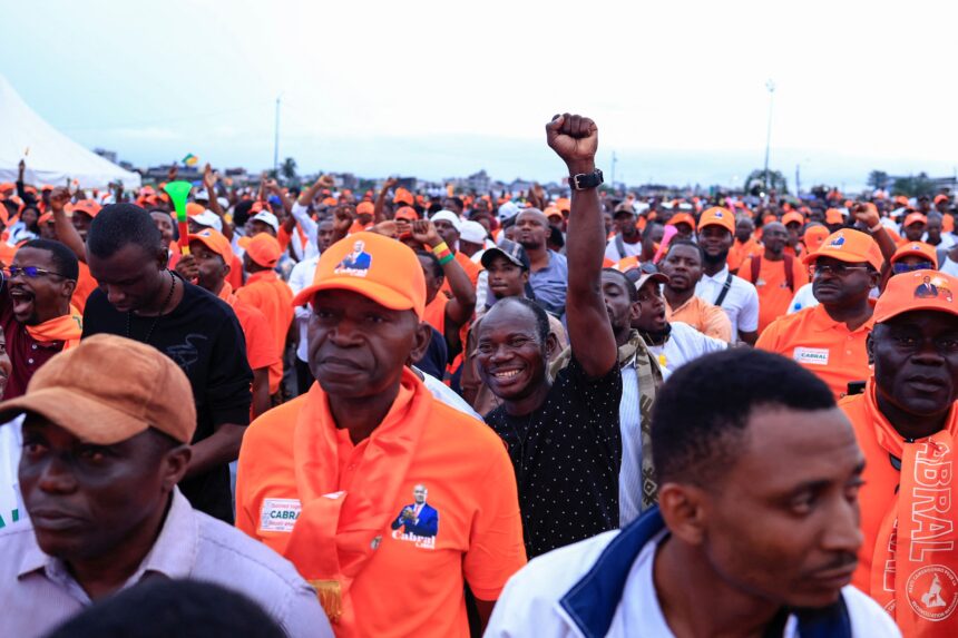 Incumbent absent as Cameroon campaigning picks up 