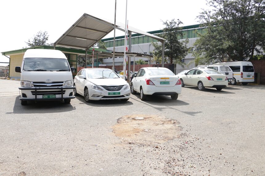 Government to auction 1 500 vehicles