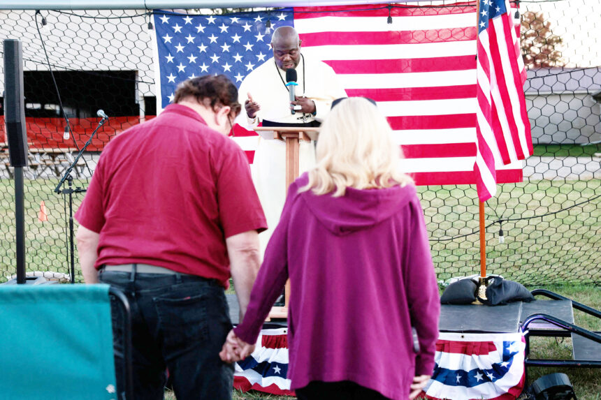 US-SHOOTING-CHURCH Gunman kills four in attack on US church