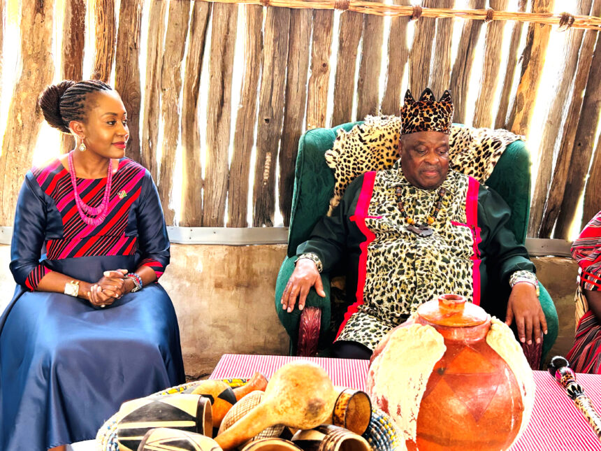 Eengeleka otadi tukula oshiwana – Iipumbu “…Jesus naye okwa velulile ovanhu ndele ina holola omadina oonakuvalya” 