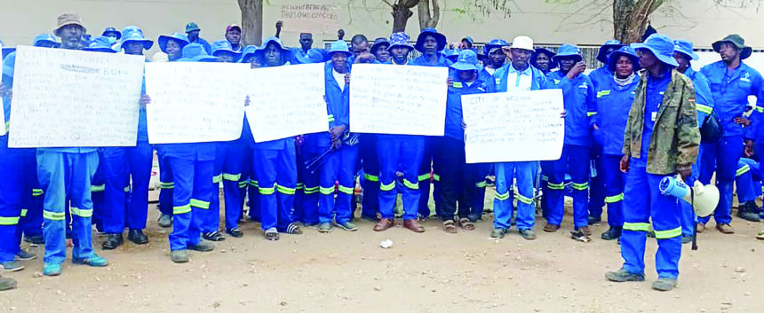 City cleaners press on with strike demands