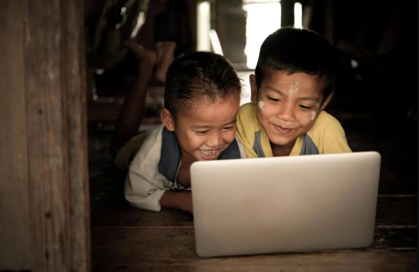 CRAN boosts digital literacy in Gochas and Koёs