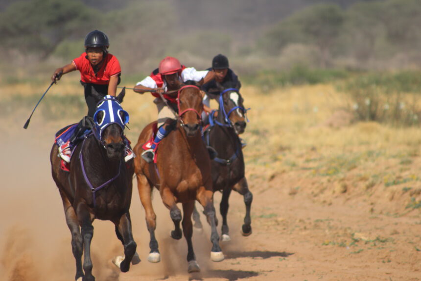 De Waal wants to see horse racing across country