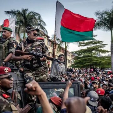 Madagascar army unit claims control