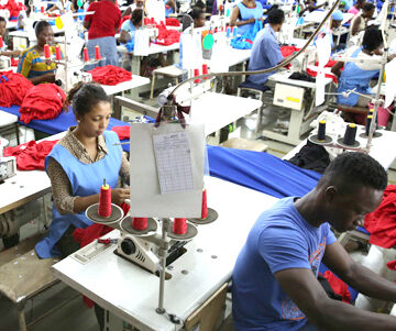 Smarter policies urged to boost manufacturing  