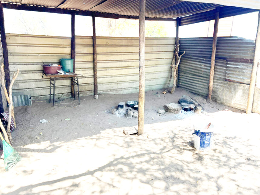 Oshikotob ǀAwemā!nans ge Onamishu Skola go ǀkhae