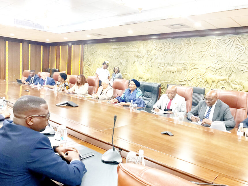 Maudigu gopontambo zouzuni kuna kuninkisa NNN, Iitula varuganene kumwe 