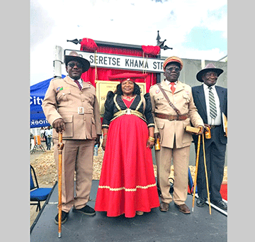 Maharero Tshekedi Khama wa pwire omurari okurukirwa kuye