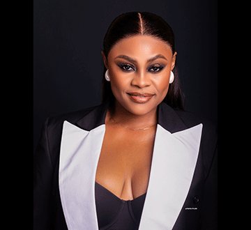 Brushes of confidence …Paulus builds career in beauty