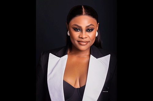 Brushes of confidence …Paulus builds career in beauty