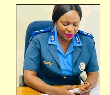 Ofikola ya nyekwa oN$100 000