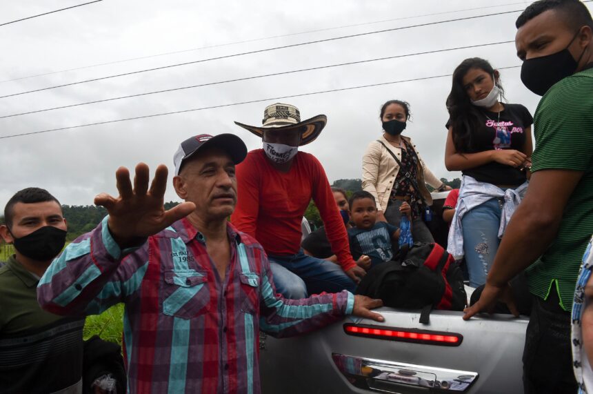 Violence forces exodus of former FARC guerrillas