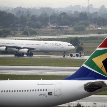 Mboweni, Gordhan commit to find R10 billion for SAA