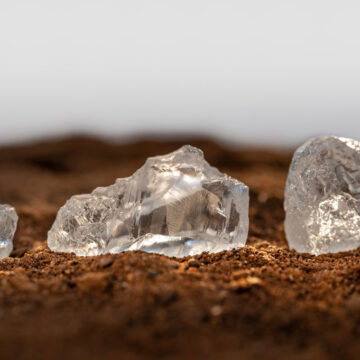 Ministry squashes De Beers deal rumours