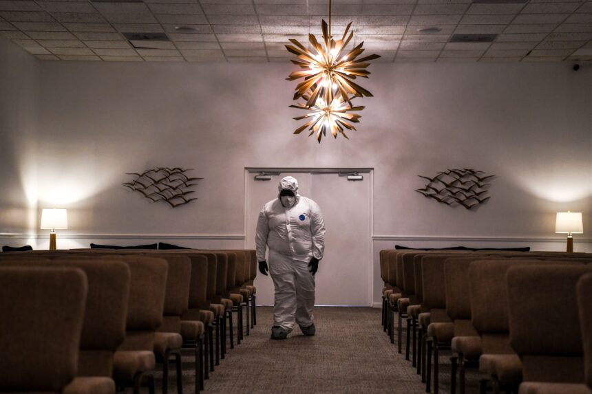 Funeral worker spends life dealing with virus deaths 