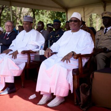 Mali crisis mediation falters  … amid opposition defiance 