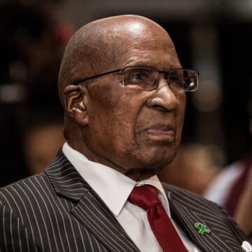SA anti-apartheid icon Mlangeni dies