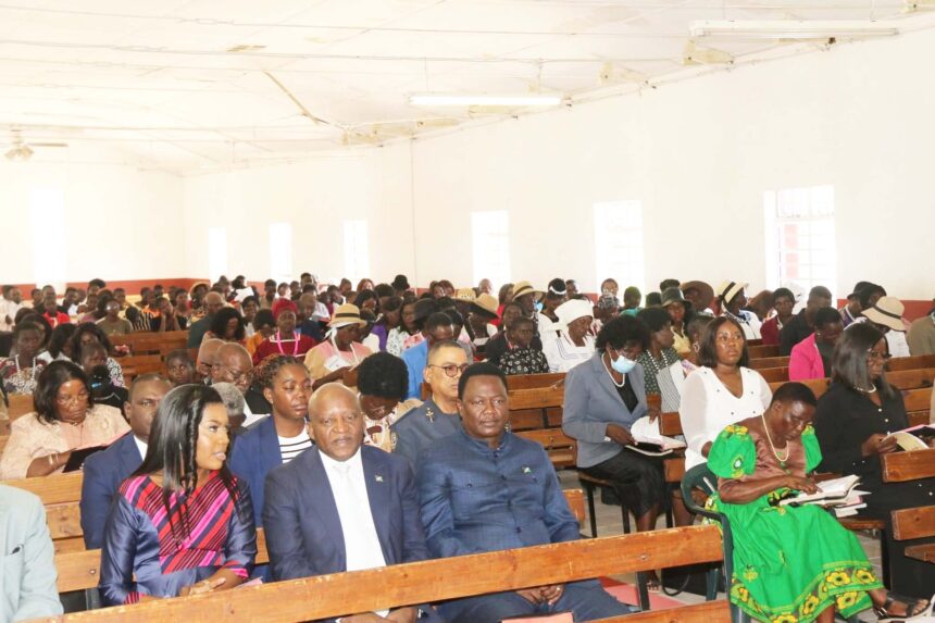 Ngurare ota twikile okukaleka po oukumwe neengeleka