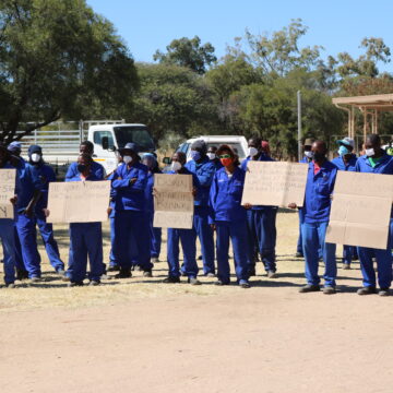 NIDA workers threaten to down tools 