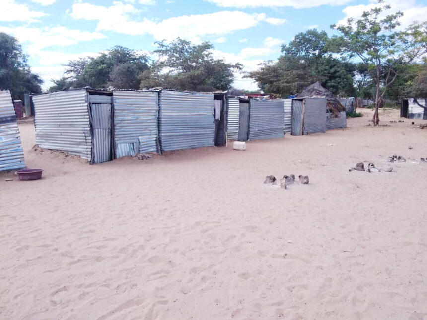 Omihandjo monooli di li monghalo ya nyaika