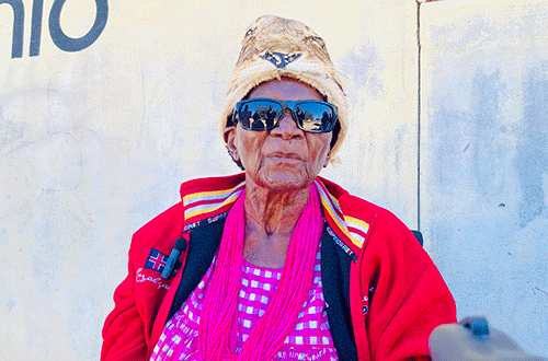 Ohamba Omahoololo a kufa ohamba yaUkwanyama momutumba