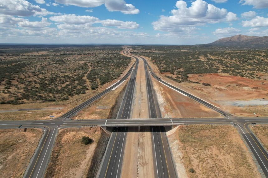 Airport freeway inaugurated