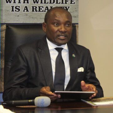 Riches Shifeta Ovanapolitika vakengeli …Eumbo leenduda 12, oipambuliko neefaalama oyo imwe yomomaliko ovanapolitika