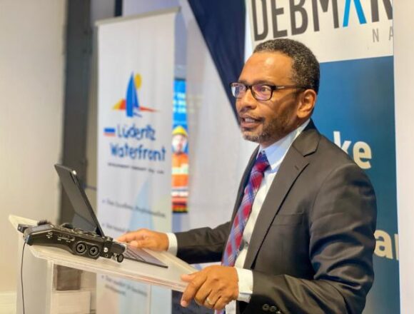 Diamonds2 De Beers pushes back against synthetic surge …on US offensive to reclaim natural diamond shine