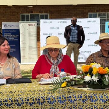 Kwato munona gomoNamibia navasilika erongo lyezuni-VP 