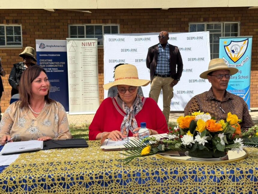 Kwato munona gomoNamibia navasilika erongo lyezuni-VP 